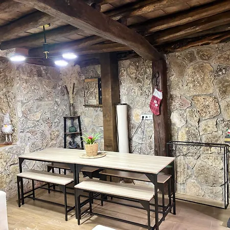 ''la Nuestra'' 샬레