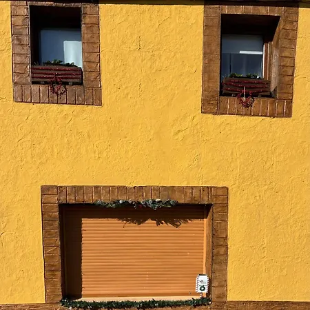 샬레 ''la Nuestra'' Bercimuel